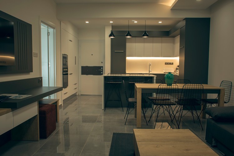 Superior Daire Oda, Kara Manzaralı