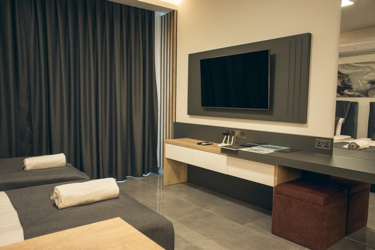 Studio Daire Oda, Havuz Manzaralı