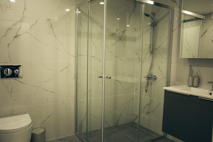 Deluxe Daire Oda, Havuz Manzaralı