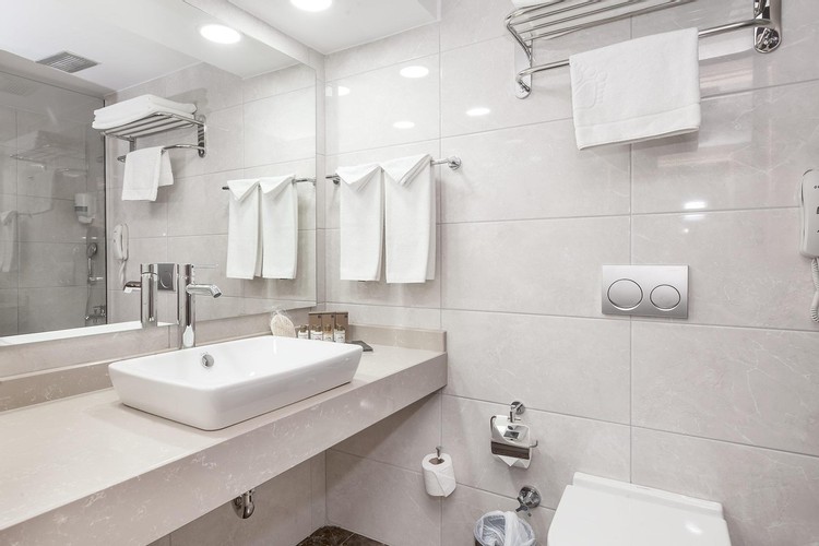 Garden Room, Garden View