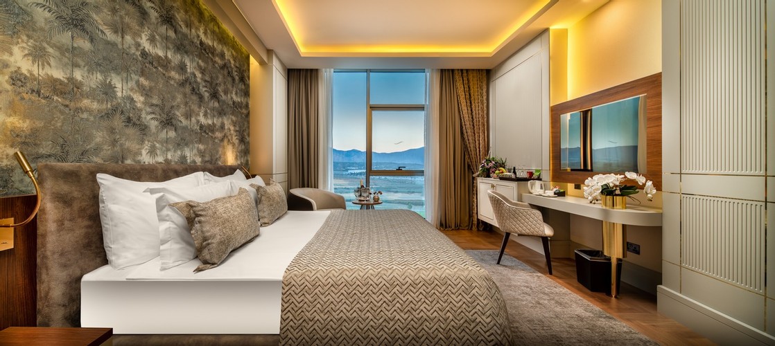 Deluxe Room, City View