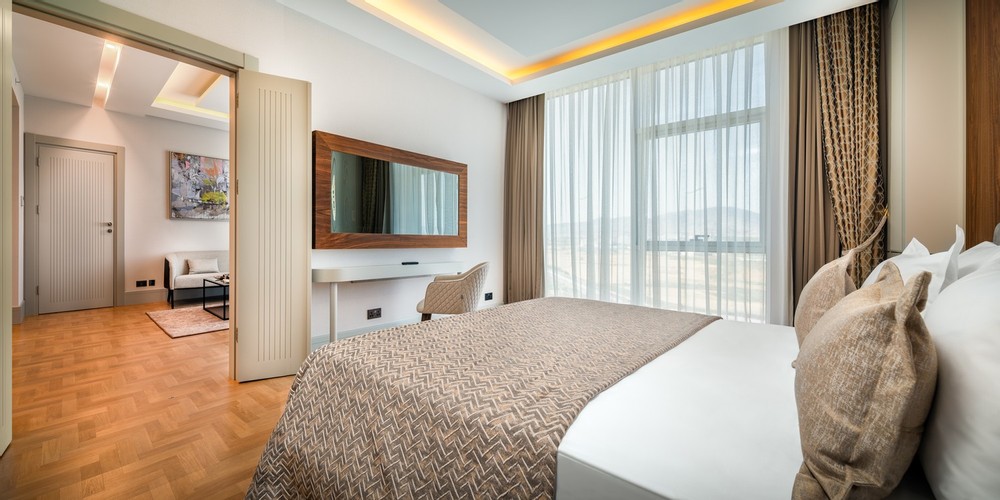 Deluxe Suite Room