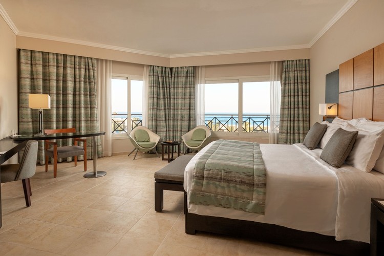 Executive Suite Room (3 Person)