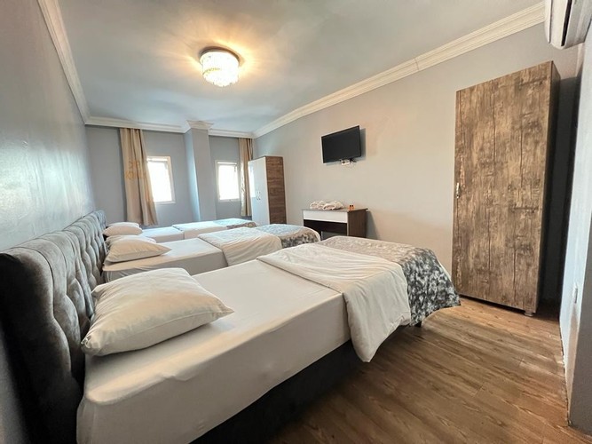 Standard Room (4 Person)