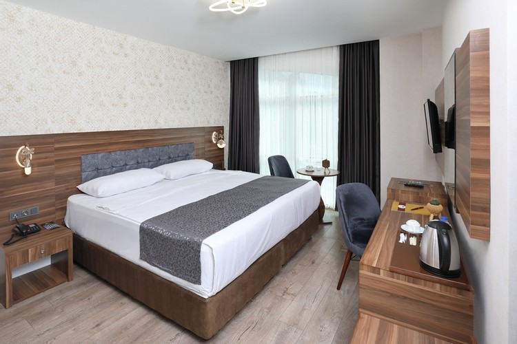 Aile Deluxe Odası, Nehir Manzaralı