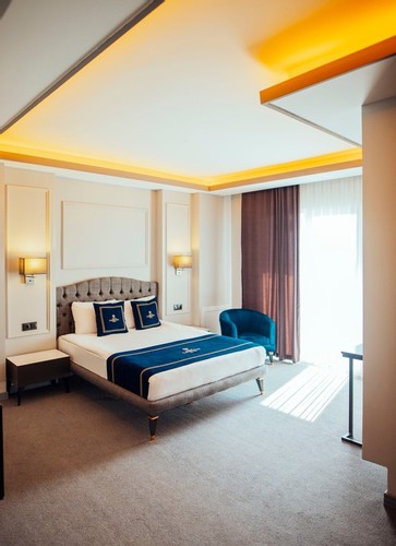 Deluxe Single Room (1 Person)