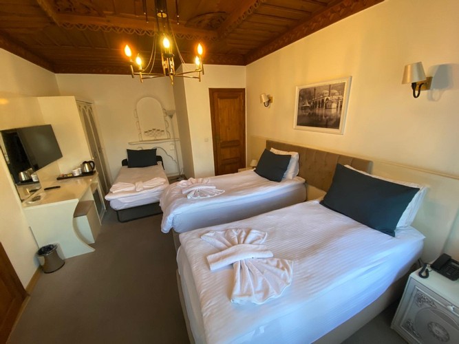 Standard Room (3 Person)