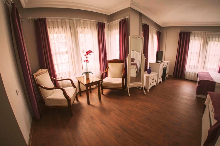 Deluxe Room, Lake View