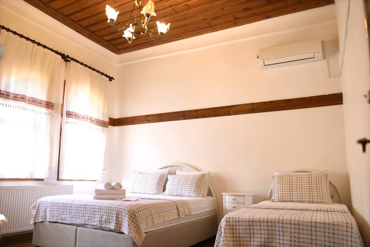 Family Room, Garden View