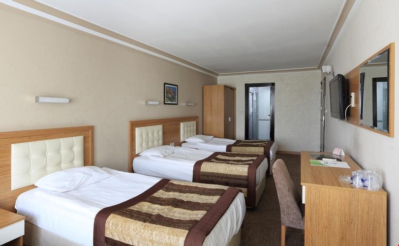 Standart Oda, Şehir Manzaralı (3 Kişilik)
