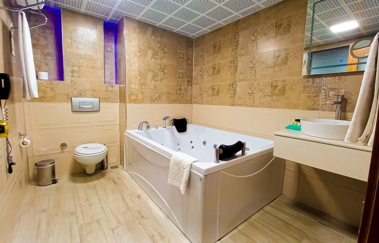 Standard Room (Jacuzzi)