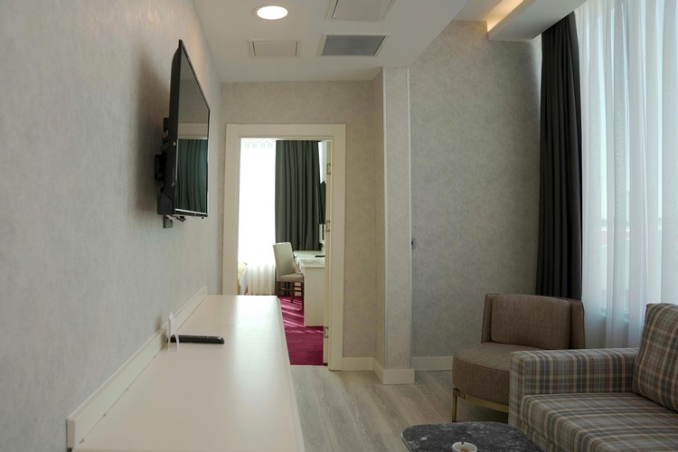 Suite Room