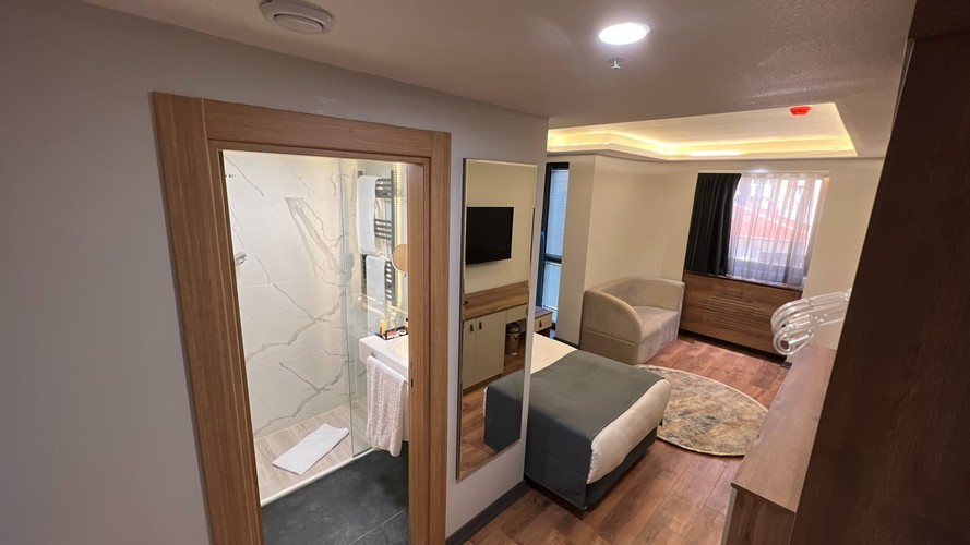 Standard Room (1 Person)