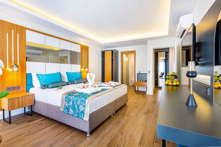 Ex-Fam - 2 Banyolu Aile Odası