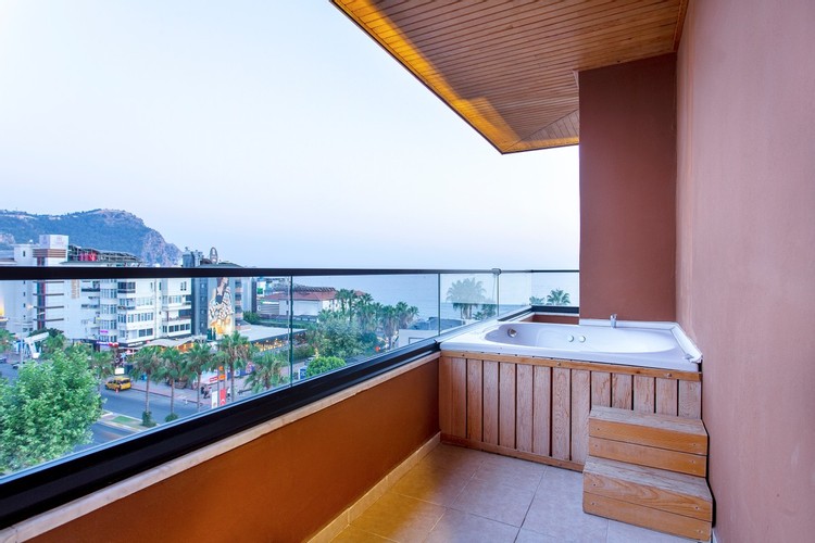 Standart Oda (Jakuzi)