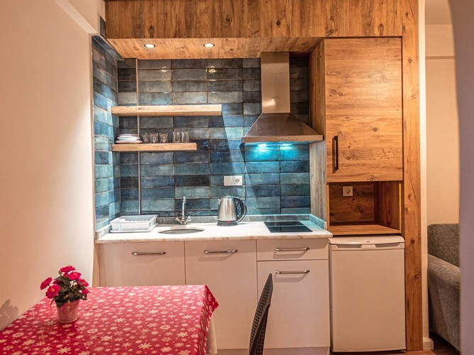 Apart Daire, Havuz Manzaralı