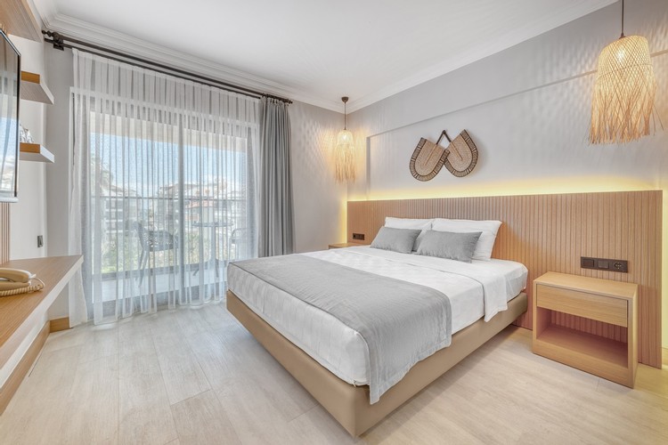 Standard Room (1 Person)