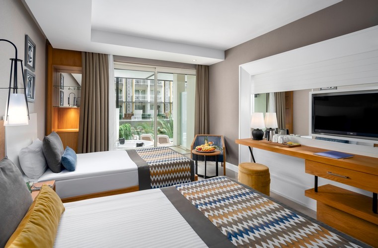 Teras Oda, Deniz Manzaralı (Jakuzi, Teraslı)