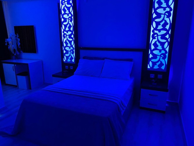 Aile Odası, Havuz Manzaralı