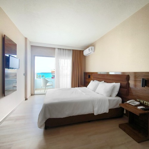Standard Room, Sea View (Balcony)