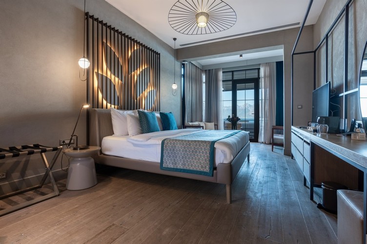 Suit Teras Oda (Teraslı)