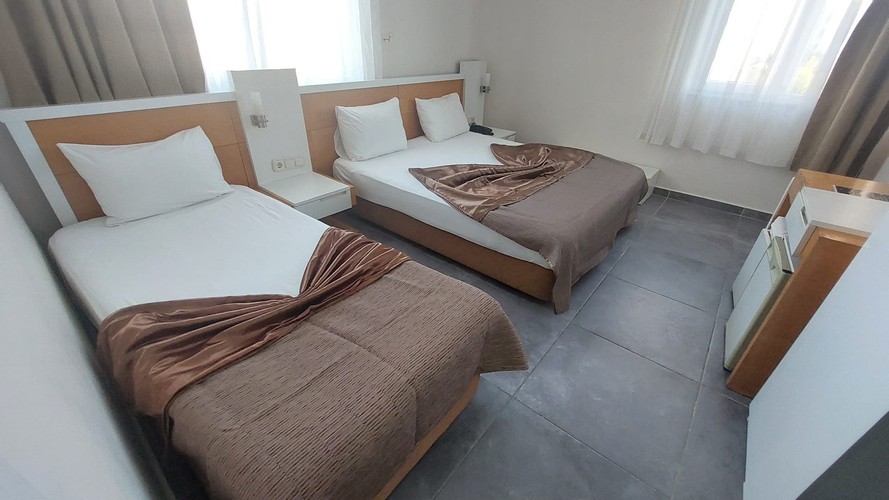 Standart Oda (3 Kişilik, Balkonlu)