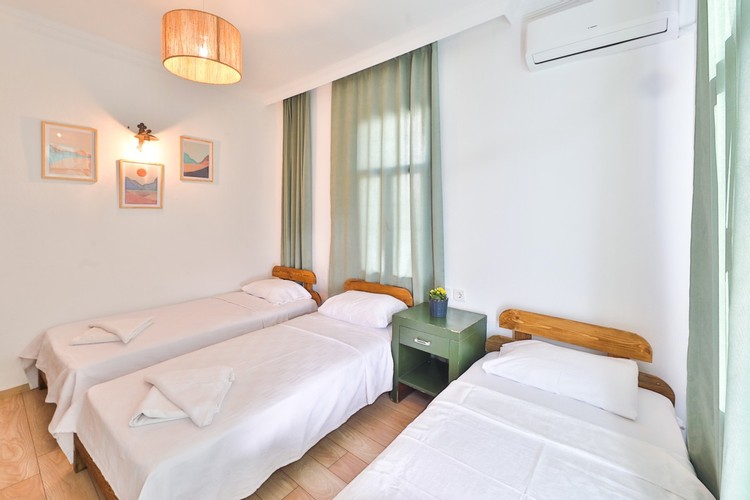 Has Balcony Room (3 Person, Balcony)