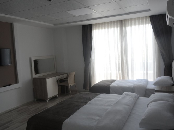 Standart Oda (3 Kişilik, Balkonlu)