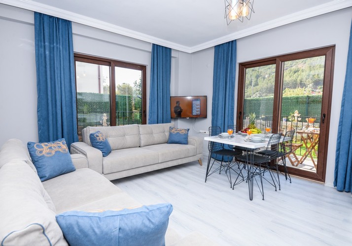 Apart, Bahçe Manzaralı