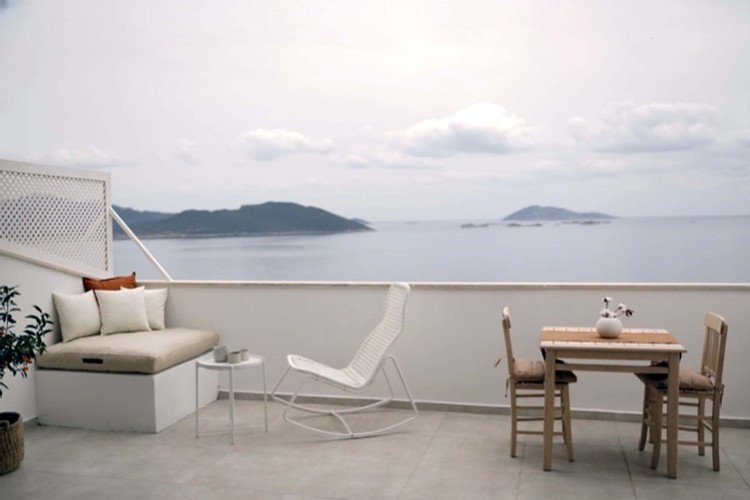 Teras Oda, Deniz Manzaralı (3 Kişilik, Teraslı)