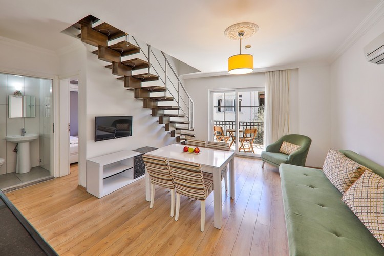 Iki Yatak Odalı Dublex Daire (Tek Banyolu)