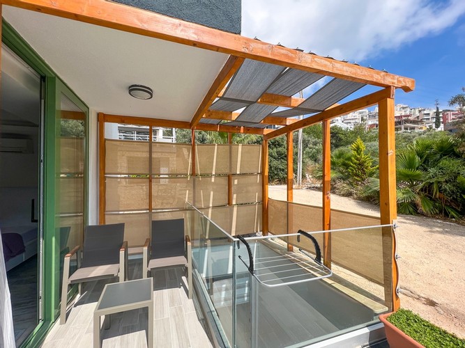 Aile Odası, Kara Manzaralı