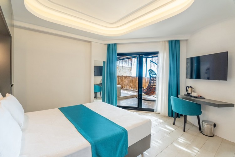 Family Terrace Room (Jacuzzi, Terrace)