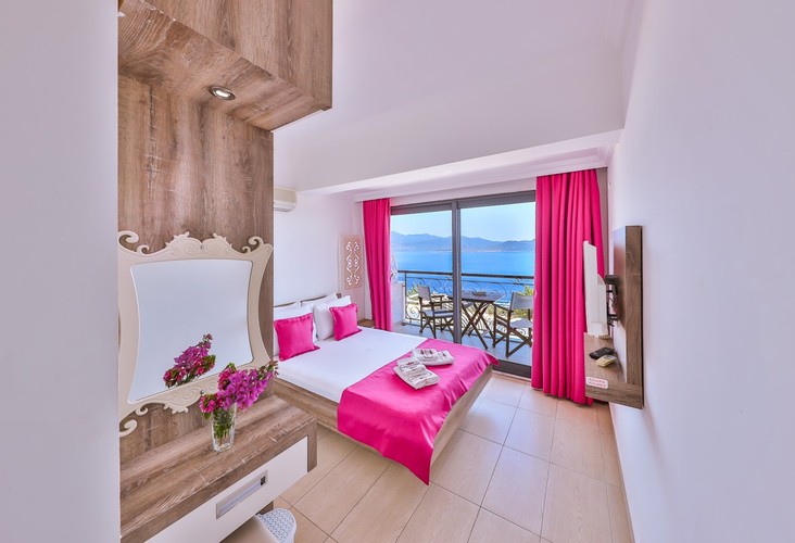 Standart Oda, Deniz Manzaralı (Balkonlu)