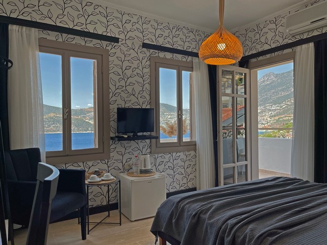 Signature Room, Sea View