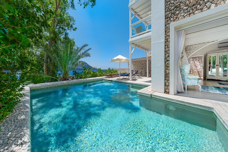 Superior Suite Room, Pool View