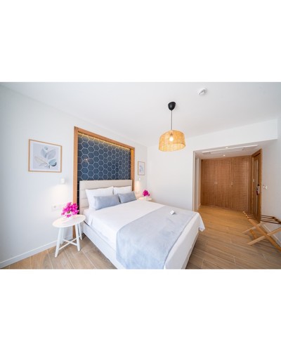 Has Balcony Room, Partial Sea View (Balcony)