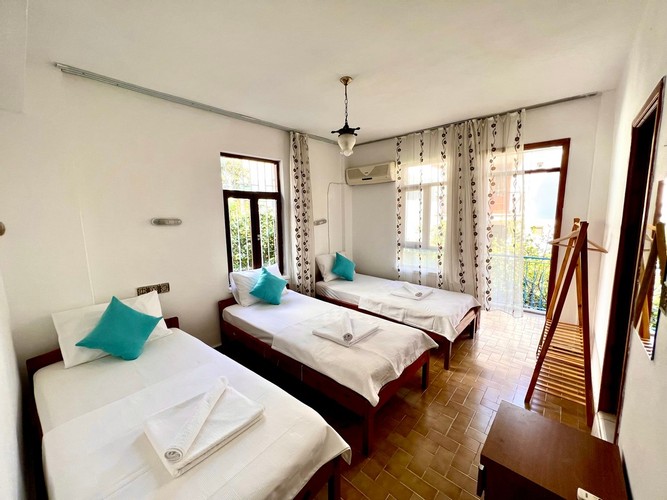 Standard Room (3 Person)