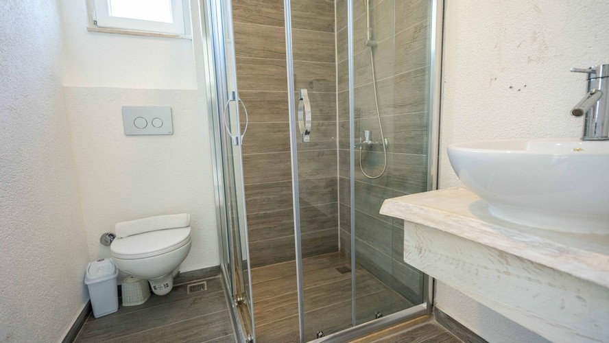 Mixed Dormitory, 1 Bed