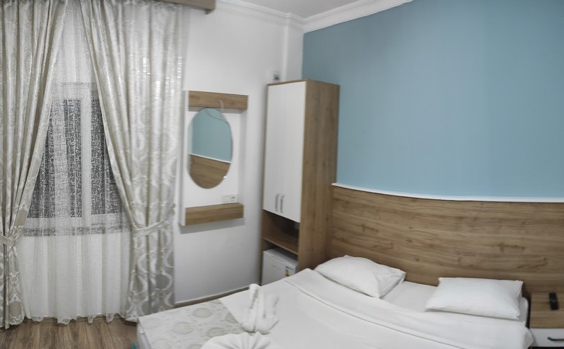  Economy Double Room, No View, -1. Floor