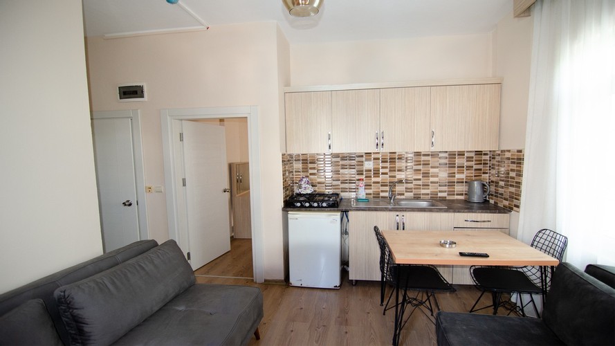 Apart, Bahçe Manzaralı