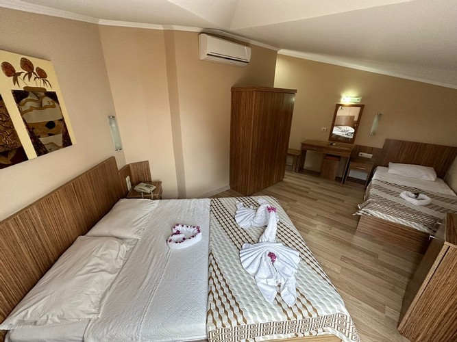 Family Room, Garden View