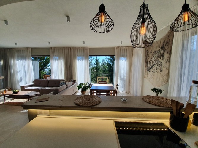 Dağ Evi, Deniz Manzaralı