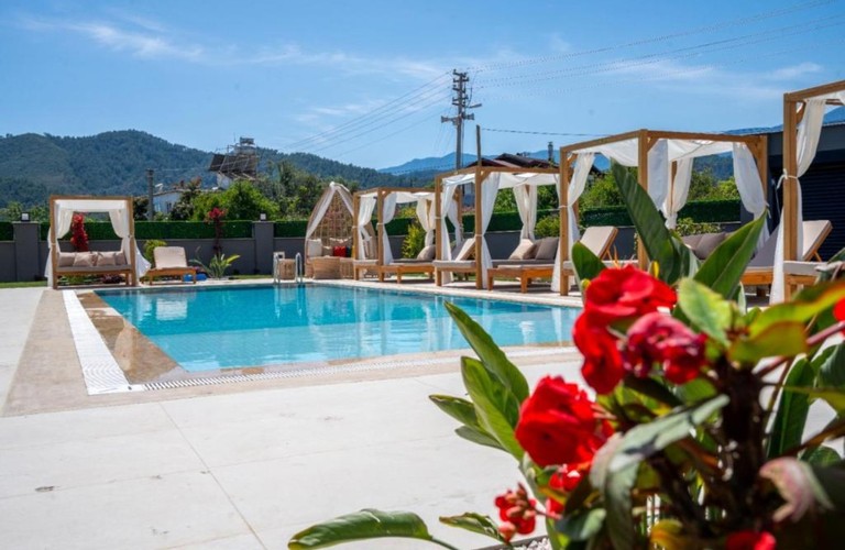 Suite Room, Garden View (Jacuzzi)