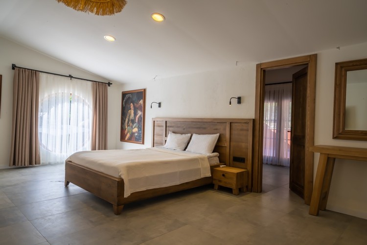 Suit Teras Oda (Teraslı)