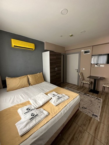 Family Room (Balcony)