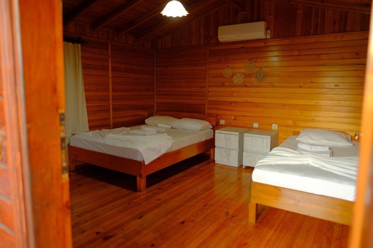 Bungalow Room (3 Person)