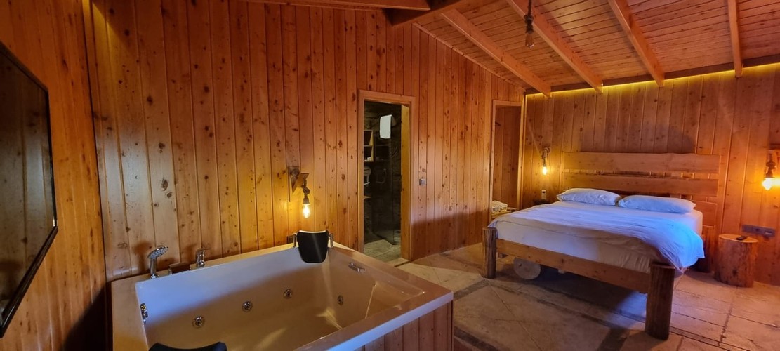 Suite Room, Garden View (Jacuzzi)