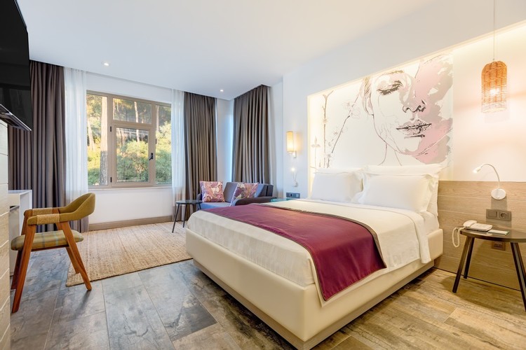 Deluxe Oda, Doğa Manzaralı (Jakuzi)