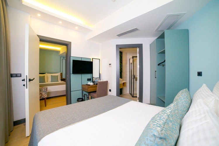 Family Room, Pool View